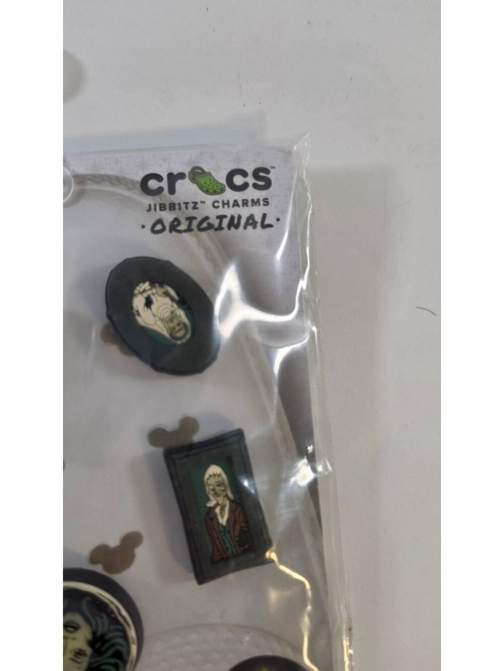DISNEY CROCS HAUNTED MANSION GLOW IN THE DARK HALLOWEEN MNSSHP JIBBITZ CHARMS - Picture 2 of 10